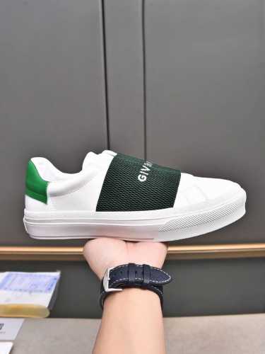 纪梵希 Givenchy 低帮 标准码：38-44； 45 46 可以定做 等级：官网同款 原单品质材料：原版小牛皮，搭配原版水染羊皮内里牛皮乳胶鞋垫 ，原版防