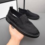 gucci 古驰 ，时尚小布鞋，鞋面采用透气布料，橡胶发泡鞋底，男码38-44Gucci 古驰 ，时尚小布鞋，鞋面采用透气布料，橡胶发泡鞋底，男码38-44