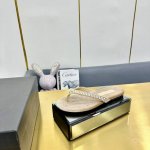 高版本小香家单鞋chane*｜，大爆款！小香2025A官网香奈儿早春凉鞋拖鞋，系列新品乐福鞋满满的复古风 秀气的鞋型 看着就很讨喜，小圆头 衬托脚也变得瘦瘦的，