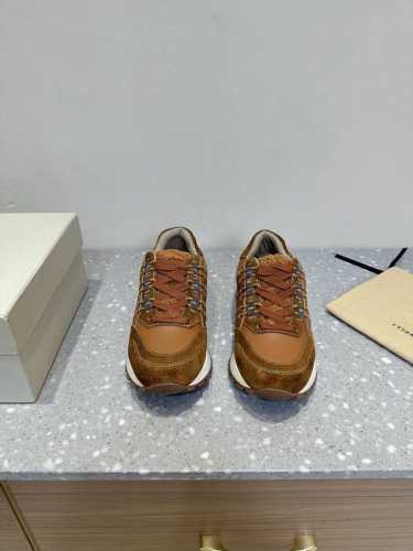 brunello Cucinelli 秋冬新款 情侣款 系带系列 休闲鞋 Bc是意大利知名品牌，极简主义风格，纯手工串联珠链配饰！复古又高级！简约又大气， 属于