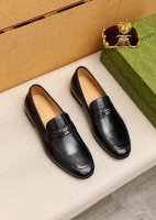 商品商标：Gucci 古驰 休闲皮鞋正码码数: 38-44 45订制商品材料：精选 进口头层小牛皮鞋面+奢华五金扣，进口小染牛皮内里 强烈立体视觉效果，组合大底