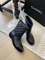 Chanel 24B新款菱格短靴 经典版面！鞋柜常青款顶级版本 鞋面原版进口小牛皮 内里进口混种羊皮 意大利进口牛皮大底 跟高3Cm 码数：35-41 定制不退