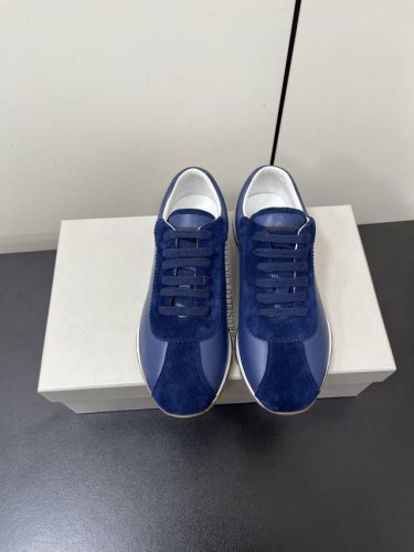 Brunello Cucinelli 25ss新款BC德训鞋极简主义风格，纯手工串联珠链配饰！复古又高级！简约又大气属于非常耐看的款式！高级百搭之王完全没有抵抗