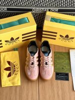 Gucci三叶草联名平底款整双鞋子采购Zp开发打造，全部定制材料，独家开模大底，细节全部对版出货，连包装也做到跟正品一样。码数:女：35-40 男39-44