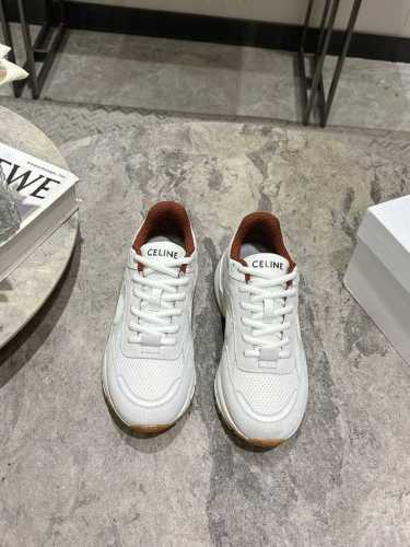 CELINE RUNNER 思琳CR-03运动鞋购入原版1比1开发鞋舌和鞋后帮饰有CELINE标志运动鞋侧面凹印 CR-03字样鞋后帮和侧面压印CELINE标志