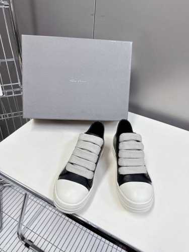 男10 Ro欧文斯rickowens 主线 情侣款西瓜头款式 纽扣牛仔布材质，和针车间距都是极致还原！ 质感细腻无敌，奢侈品的触感！ 牛仔布内里包大底tpu奶香