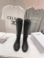 出厂价 Celine*赛琳24Ss夏季网红明星爆款雨靴系列 入手一款本季颜值爆表雨靴，国内专柜个位数限量，不是vic完全是拿不到的，我真是太幸运了，真是大爱这雨