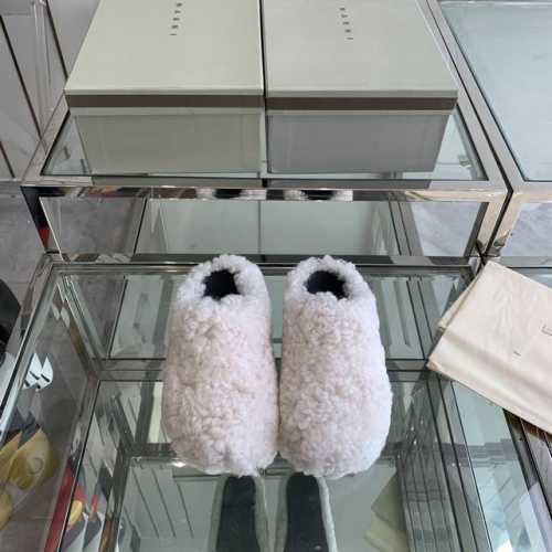 Marni 毛拖超舒适光腿穿 回头率满分一年四季都能随意出门就穿博主热门单品推送码数:35-44