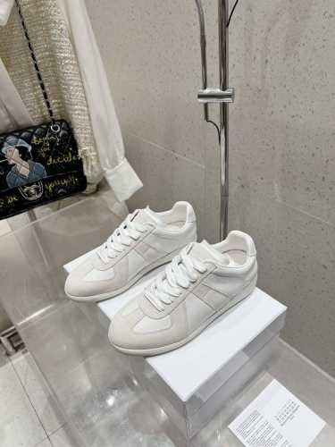 情侣款女 男10 Maisonmargiela Mm6 马吉拉 情侣款针织连袜漏孔德训鞋 休闲运动鞋 原版购入开发 做货 鬼才设计师品牌，一个轻奢品牌 这一款德