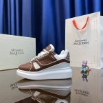 麦昆alexander Mcqueen 情侣款 Size： 女35-40男39-45 女40.男45 订做Lv. 麦昆alexander Mcqueen第一次合