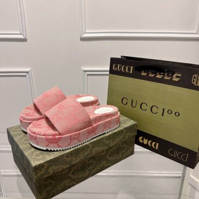 情侣款 三叶草阿迪达斯联名款Gucci 春夏新款电绣厚底拖鞋 爆款上线 完美诠释的淋漓尽致！原版开发支持市场任意对比！用心的材料！历经数月打造！版型做到极致漂亮