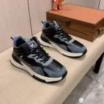 高帮新款: 厂价: 阿玛尼aramni* 最新爆款休闲鞋，顶端品牌奢侈～代购，顶级～质量 鞋面選用进口透气牛皮搭配材质透气皮垫脚 精细做工 原版个性时尚柔软橡膠