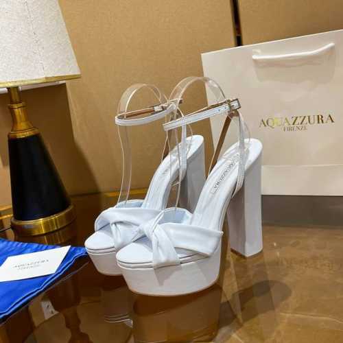 Aquazzura 新款凉鞋 顶级版本 代购款独家新款顶级版本 质量超级美爆。 Zp 原版开模 原版扣开模 附带原版定制羊皮超级炫美 一眼看上去就高端大气上档次