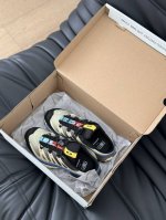 Mm6 X Salomon 2024联名款休闲鞋 各自品牌基因完美的糅合 不要太帅 原版开发 顶级品质 原版大底 Size:35-44