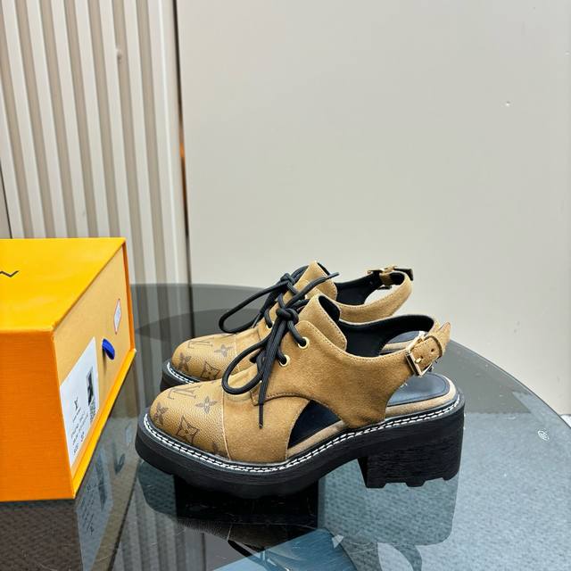 430 louis Vuitton 路易威登 专柜 2025最新款 顶级版本 Lv 牛仔内里牛皮材料真实！ 原版1:1材料复制！ 摩登与休闲集为一体！释放出女王