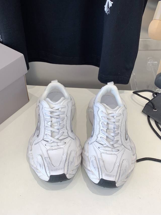 出厂价490男+70#顶级版本代购级 balenciaga 巴黎世家最新爆款 Sneaker系列 休闲 老爹鞋 运动鞋 整体鞋型汲取了Balenciaga Tr