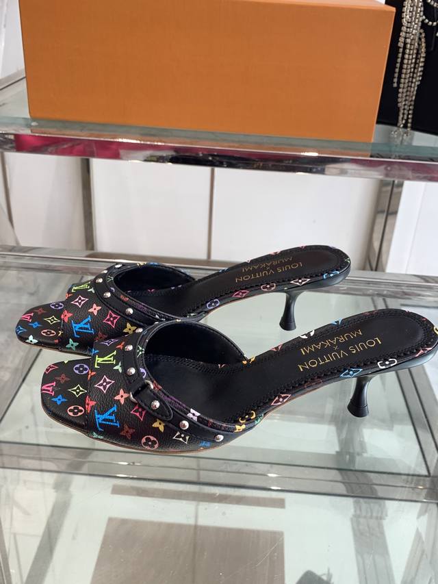 360Louis Vuitton 联名 Murakami 25Ss New Arrival～ L家24春夏单宁猫跟 平底 拖鞋 刚刚好的小猫跟，性感舒适，拉满了