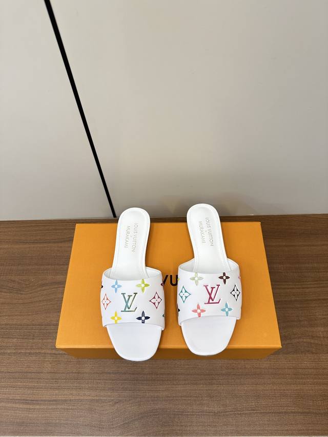 顶级版本Lv | 路易威登 X Tm 6Am 村上隆联名款平底拖鞋P370 2025 早春新款 顶级版本原版一致 专柜主打最新款 Lv X Tm 6Am 村上隆