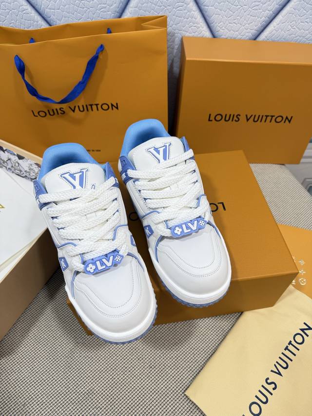 p530 胖丁 代购品质情侣款 lv～路易威登 By Virgin Abloh最好看的运动鞋，力推新品， 官网限定款复古篮球运动鞋！ 高帮低帮均花血本购入原版1