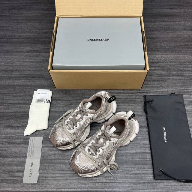 590 纯原版本Balenciaga Phantom Sneaker 巴黎世家全新做旧3Xl 十代摩卡金做旧潮流跑鞋 在延续 Track Trainer 户外轮