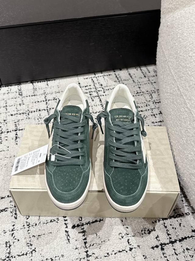 380 #女款 代购级 ｜Golden Goose Deluxe Brand 白皮星白尾 ggdb经典情侣款小脏鞋~~火红程度上怼小白鞋，下踩各类小脏鞋！明星私