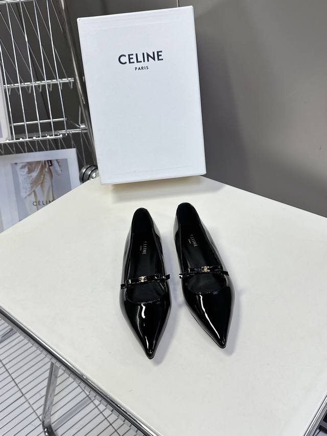 380 Celine思琳春夏凯旋门时装蝴蝶结单鞋 柔美的露脚设计， 上脚真的超级显瘦超级美 C家特定的精致凯旋门Logo 好看到爆 鞋面：原版小牛皮 内里/垫脚