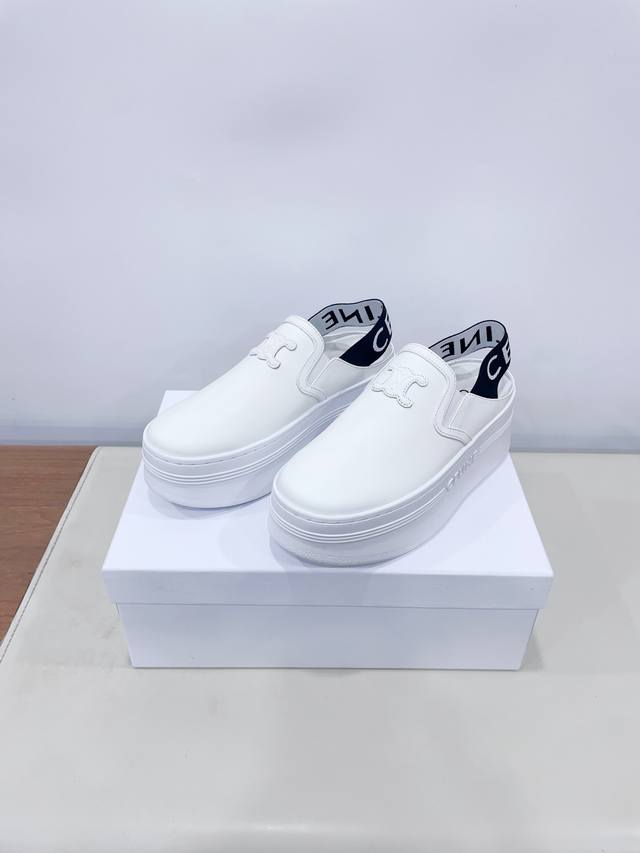 p340 celin*思琳赛琳Celine 厚底 休闲鞋舌和鞋后帮饰有Celine标志 松紧半拖 鞋后帮和侧面压印Celine标志厚底面包鞋2025春夏新款女凯