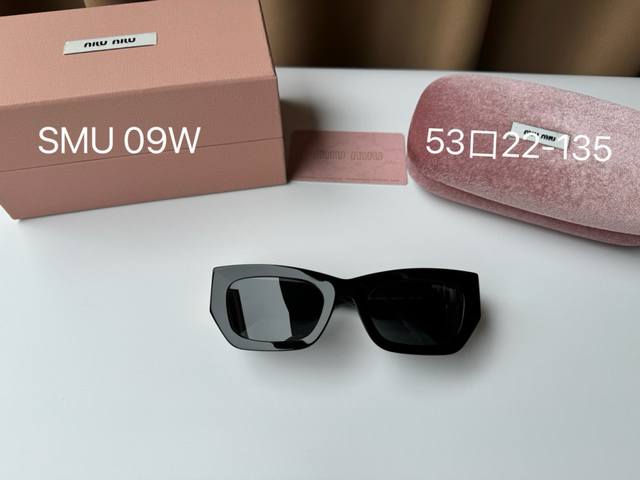 代购级310 miumiu缪缪太眼镜，Smu09W，原厂板材，镜片，五金Logo，电镀24K真金，尺寸53口22-135， 全套包装