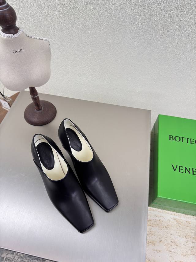 bv 女士 Lewis 高跟鞋 原版复刻 bottega Venet* 跟高 7.5Cm 独家开模 p470 对标对版 原版一致 请对比官图 原版材质 对版 一