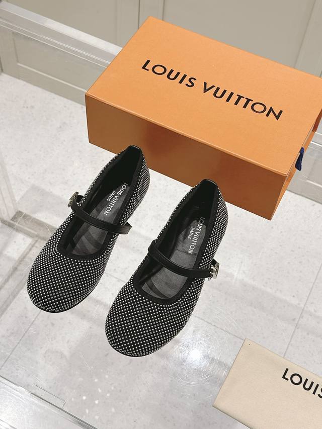 高版本出厂470 Louis Vuitton Ss25 New Arrival Lv驴牌春夏系列一脚蹬乐福鞋玛丽珍平底鞋单鞋 简约精致，高级感满满，尽显优雅气质