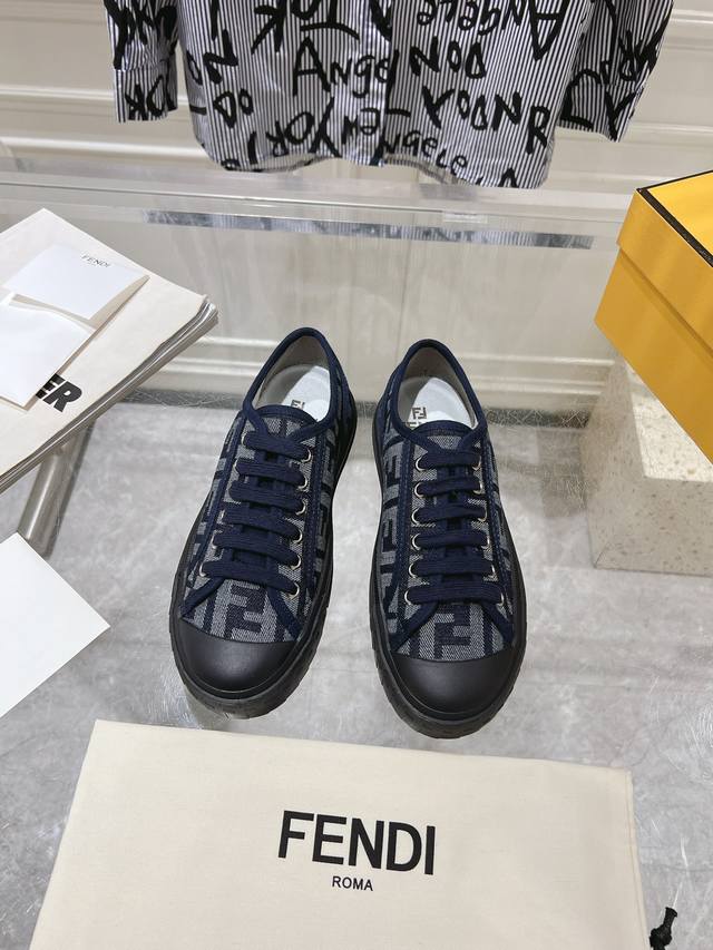 出厂330Fendi2024新款情侣帆布鞋鞋面经典Ff老花帆布休闲百搭轻便原版定制内里原版开模Tpu大底码数:35-45