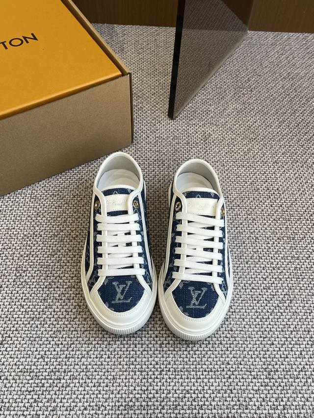 340Lv Lagoon Sneaker 25春夏新款 丹宁牛仔帆布鞋 春夏限定 真的有人可以拒绝这么可爱的鞋子吗 牛仔面料真的太适合夏天了颜色清爽又很轻薄 比