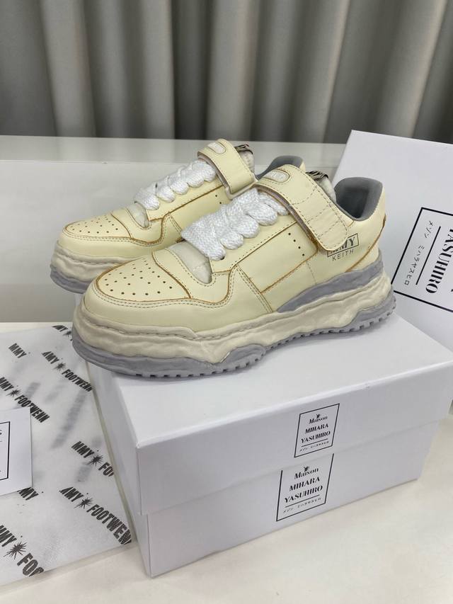 350男10 【Mmy】三原康裕 空军一号春季新款 品牌订 原单品质 设计师大胆构思，结合时代潮流气息，完美出炉，超级舒适百搭，全新运动风格设计，堪称完美，众多