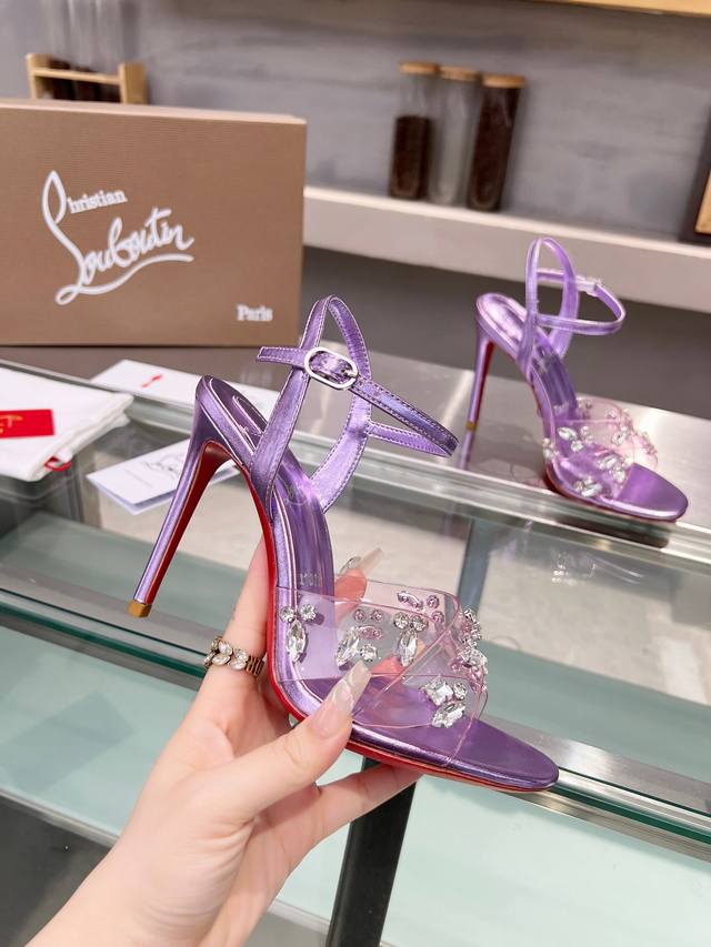 360 christianlouboutin路铂廷 Cl红底鞋‖ 全球限量！来自拉斯维加斯的祝福灵感来自拉斯维加斯的炫彩霓虹 手工制作，精致工艺收藏级作品 绝对