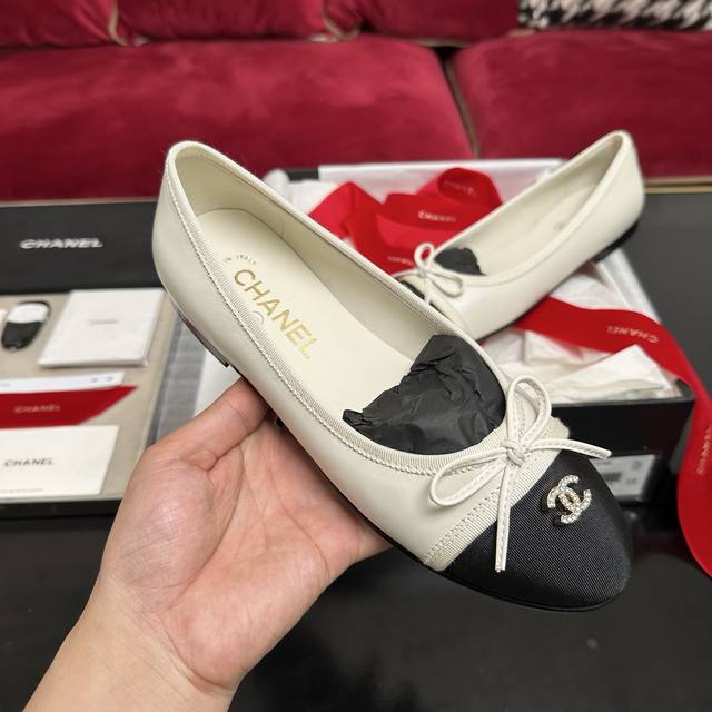 白色 新品Chanel 香奈儿 芭蕾舞鞋香奶奶经典蝴蝶结装饰 百搭平底鞋 全系出货中 35-40 P380