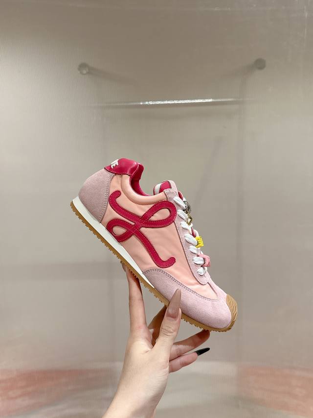 女P330扣子15 loewe 罗意威 25/ 最新走秀款 Ballet Runner 2.0 情侣款 芭蕾 休闲 运动鞋 德训鞋 阿甘鞋 原版购入开发 做货