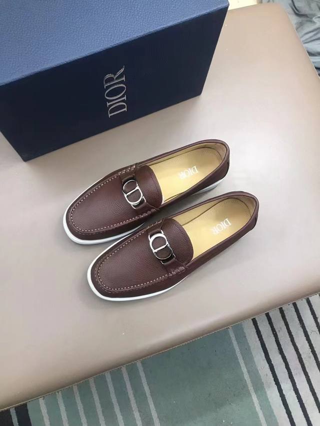 出厂P￥380、原单品质 迪奥Dior休闲皮鞋