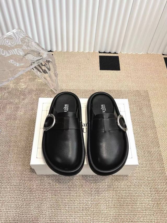 女380男+10Aiexandermcqueen麦昆复古大头包头拖 勃肯拖 2025春新品 Arc 厚底麂皮拖鞋男女情侣款 最新同步新版T台走秀款，原版开模，