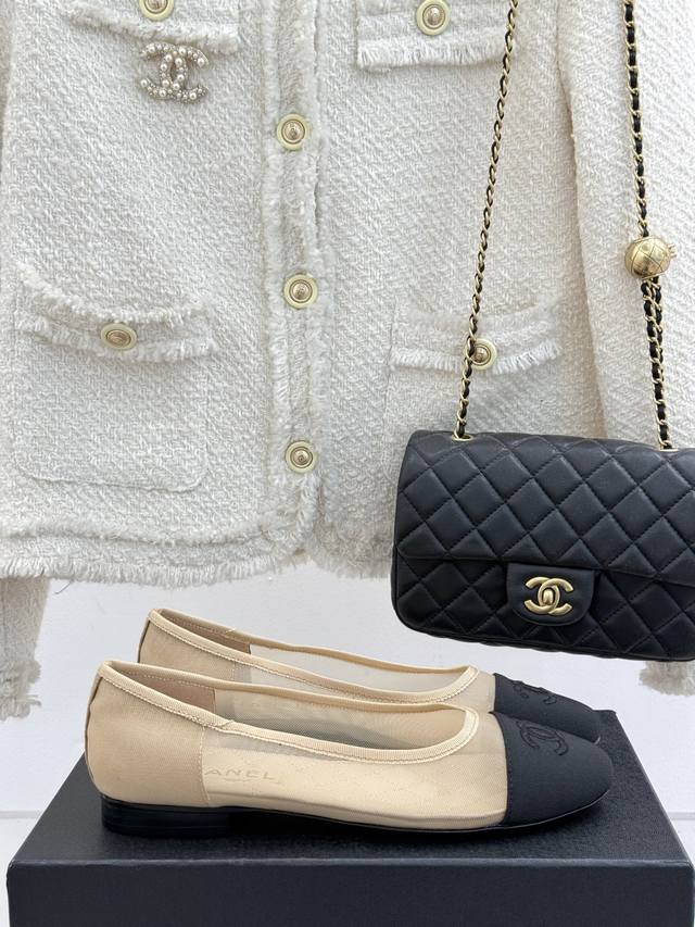 厂价350 chane*｜小香经典春夏新品 网纱水钻双C平底芭蕾舞 这一季的春款真的太爱了！ 网纱若隐若现 性感又不失甜美~
