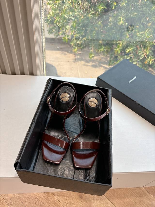 360G988所见即所得顶级品质Saint Laurent / 圣罗兰坡跟鱼嘴凉鞋Lee金属钻链条尖头高跟鞋Ysl姐姐的美丽尤物高跟鞋 又是人间圣罗兰 Rose