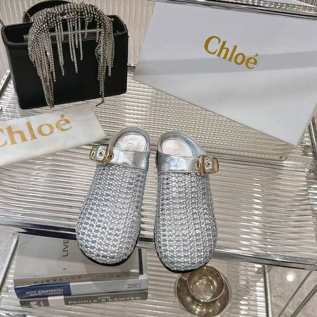 批230元 Chioe 克洛伊 25新款凉拖系列…… 【织物半拖】 原版鞋底，全手工穿线，所有的位置刚刚好 ，网红爆款，顶级休闲度假系列 大咖网红一致追求此款，