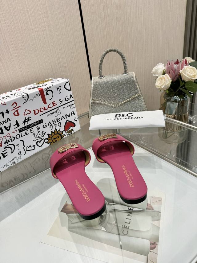 杜嘉班纳牛皮面料，9色可选，35-43出厂价210，皮底160