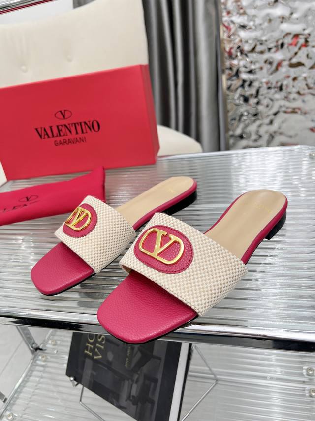 valentino，25款春夏新品华伦天奴拼色平底拖，35-43码，拿货价210，皮底160