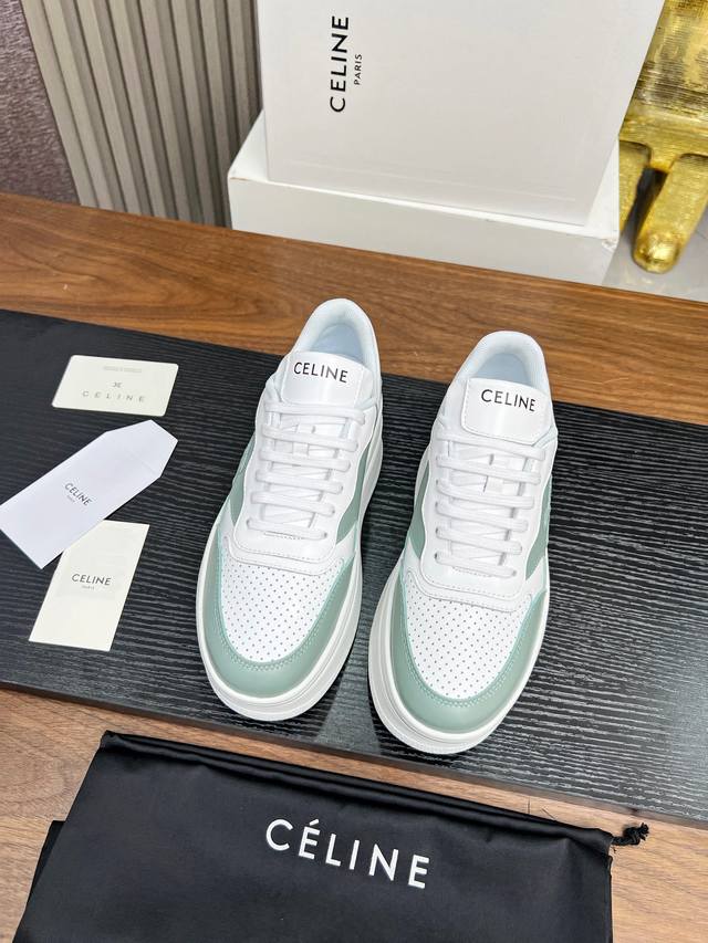 p350 Celine.2025年Celine赛琳 block Triomphe 运动鞋 block Triomphe牛皮革坡跟运动鞋厚底小白鞋 鞋后帮和侧面压