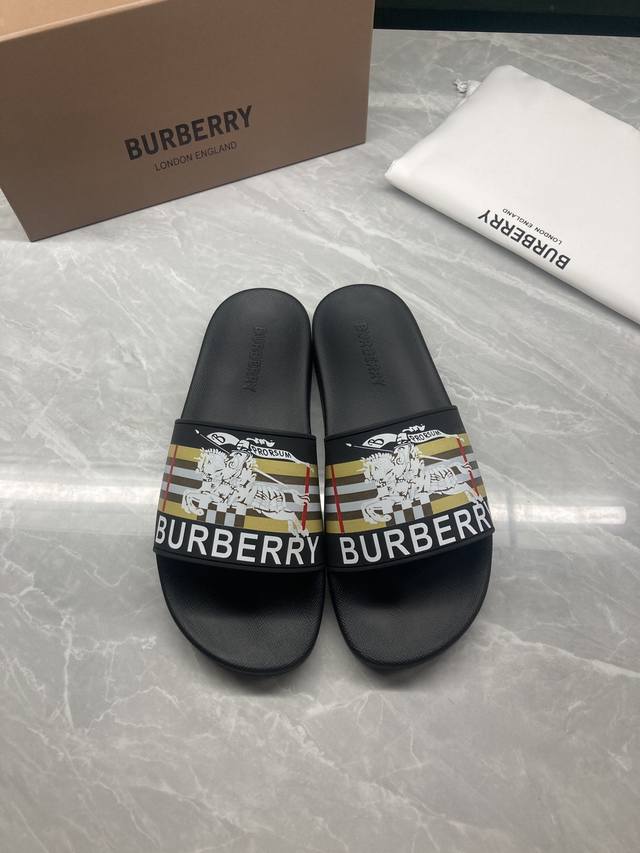 130￥Burberry巴宝莉新色平底鞋拖鞋休闲拖沙滩鞋一字拖鞋 码数：3646