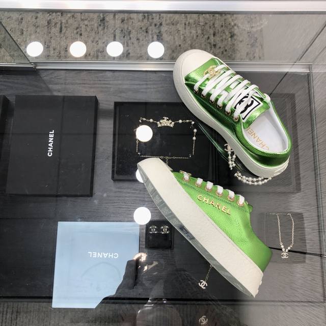 出厂价P380 顶级 品质2025休闲鞋 进口头层荔枝纹牛皮面 小羊皮内里/垫脚 Tpu大底 Size：35-41(40/41定做不退换) 原版包装配套