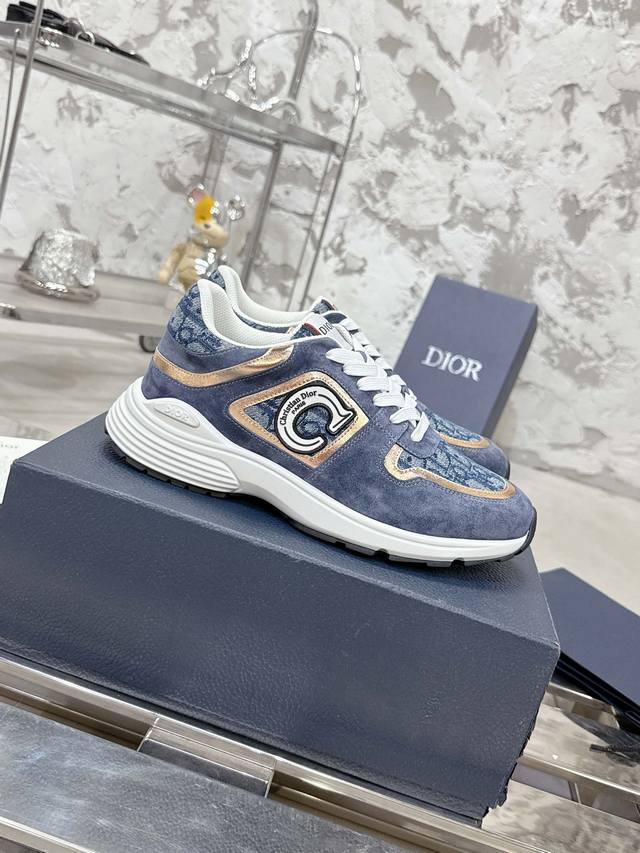 dior 迪奥最新配色B30系列 老爹运动鞋 原版11790购入开发 做货 全新B30运动鞋 顺应复古市场的趋势的 Dad Shoes风格鞋款鞋舌上的Dior