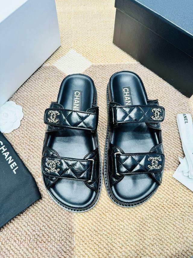 高货凉鞋P660 半拖P640 size：35-36-37-38-39-40 chanel |小香 24新品双C夏日魔术贴沙滩鞋 双C魔术贴休闲凉鞋，夏日沙滩鞋
