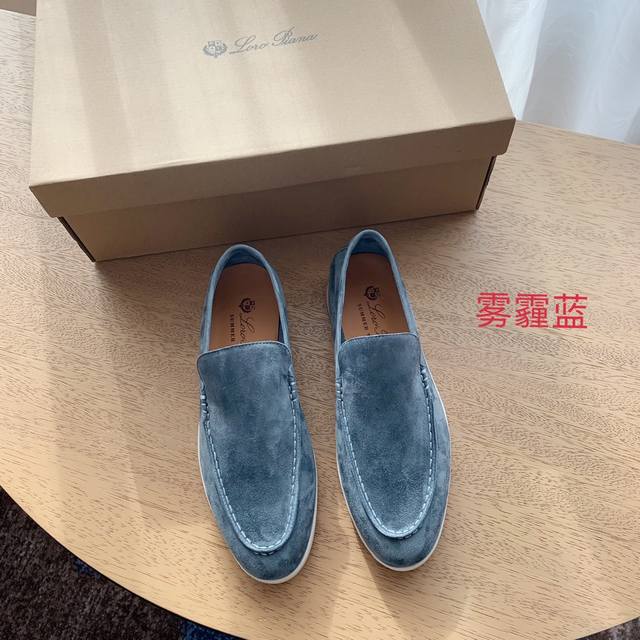 冲量价:P310男+10 【Loro Piana】意大利顶级羊绒时尚经典，皮料实用性同样兼具依然全网最高品质。原板开发，鞋面羊京丝质柔滑。牛皮里，耐磨高弹牛筋底