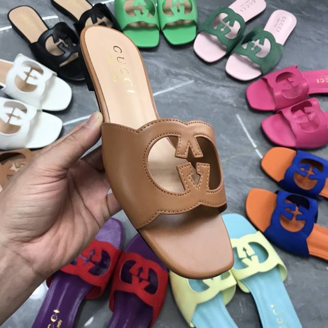 橙子出厂价100 gucci 古驰春夏新款 Gg镂空方头平底拖鞋 休闲凉拖 码数：35-42